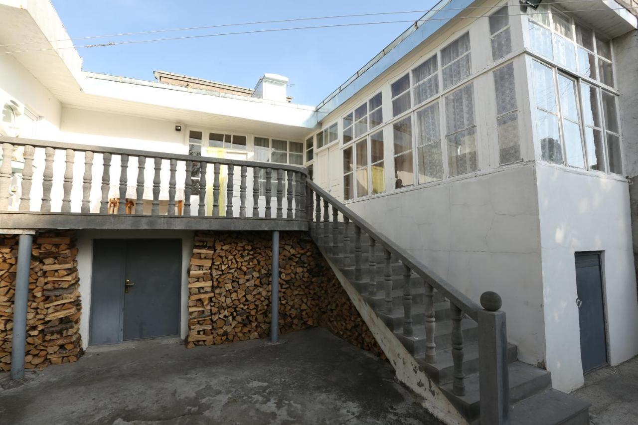 Guesthouse "Ashot Shalunts" Goris Eksteriør billede
