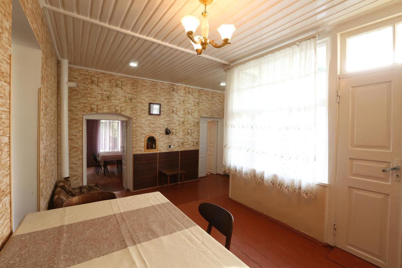 Guesthouse "Ashot Shalunts" Goris Eksteriør billede